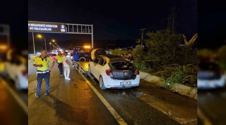 Seyir halindeki otomobil alevlere teslim oldu