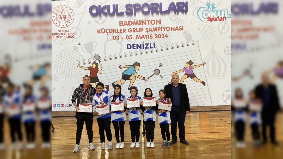 Sinanpaal renciler badmintonda blge ampiyonu oldu