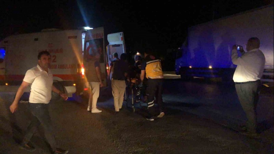 Bursa'da motosiklet kazas: 3 yaral