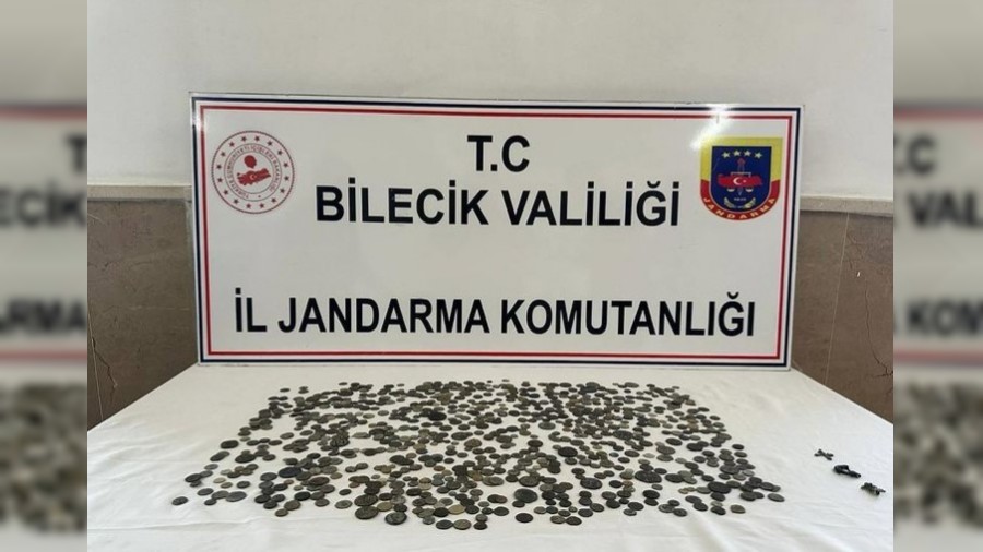 Bilecik'te Roma dnemine 794 adet sikke ele geirildi